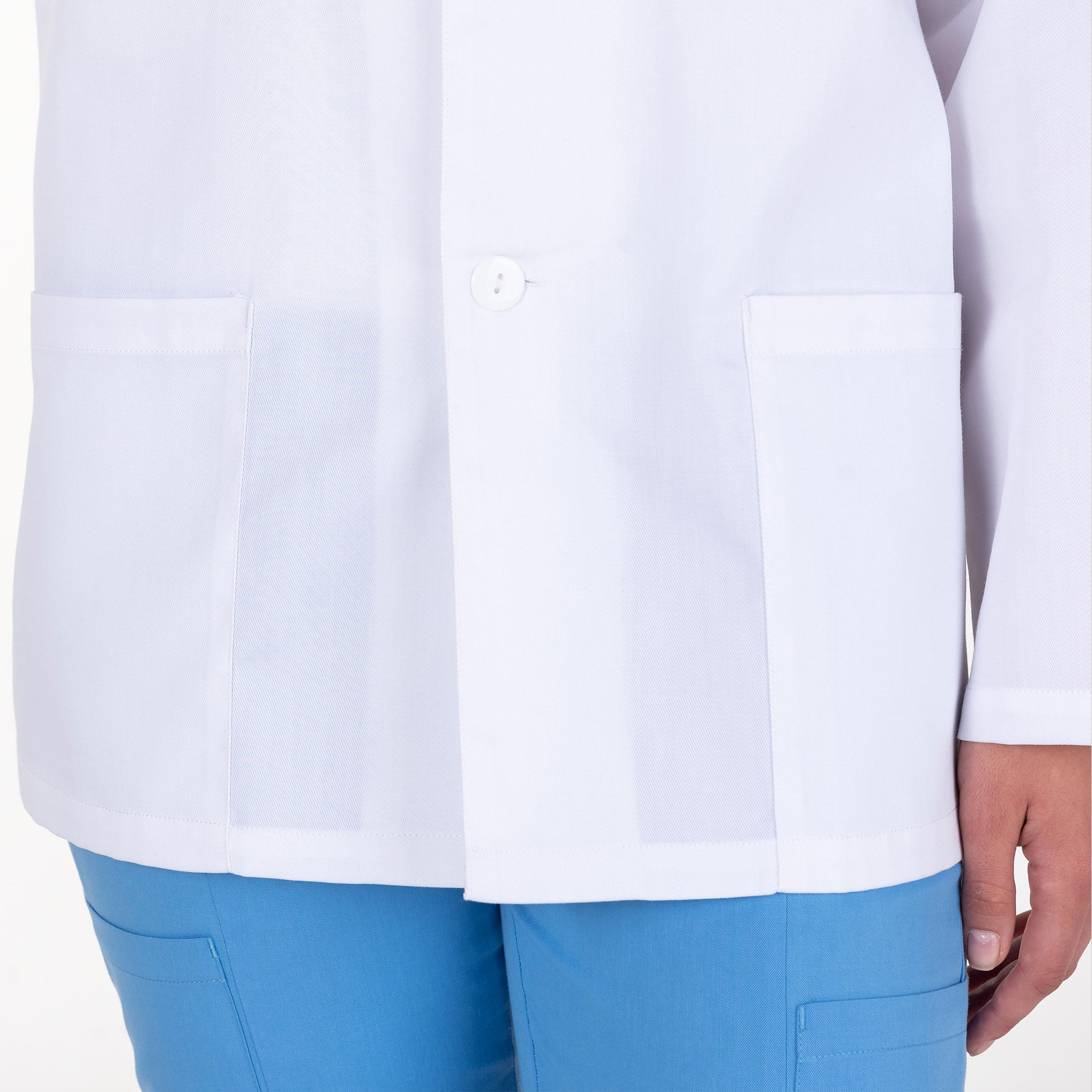 UNIBLANCH Tersus Unisex Short Lab Coat | Premium Medical Coat for Healthcare Professionals White Medical Coat with 3 Pockets for Doctors, Nurses, Scientists & Laboratory Professionals - Image 5